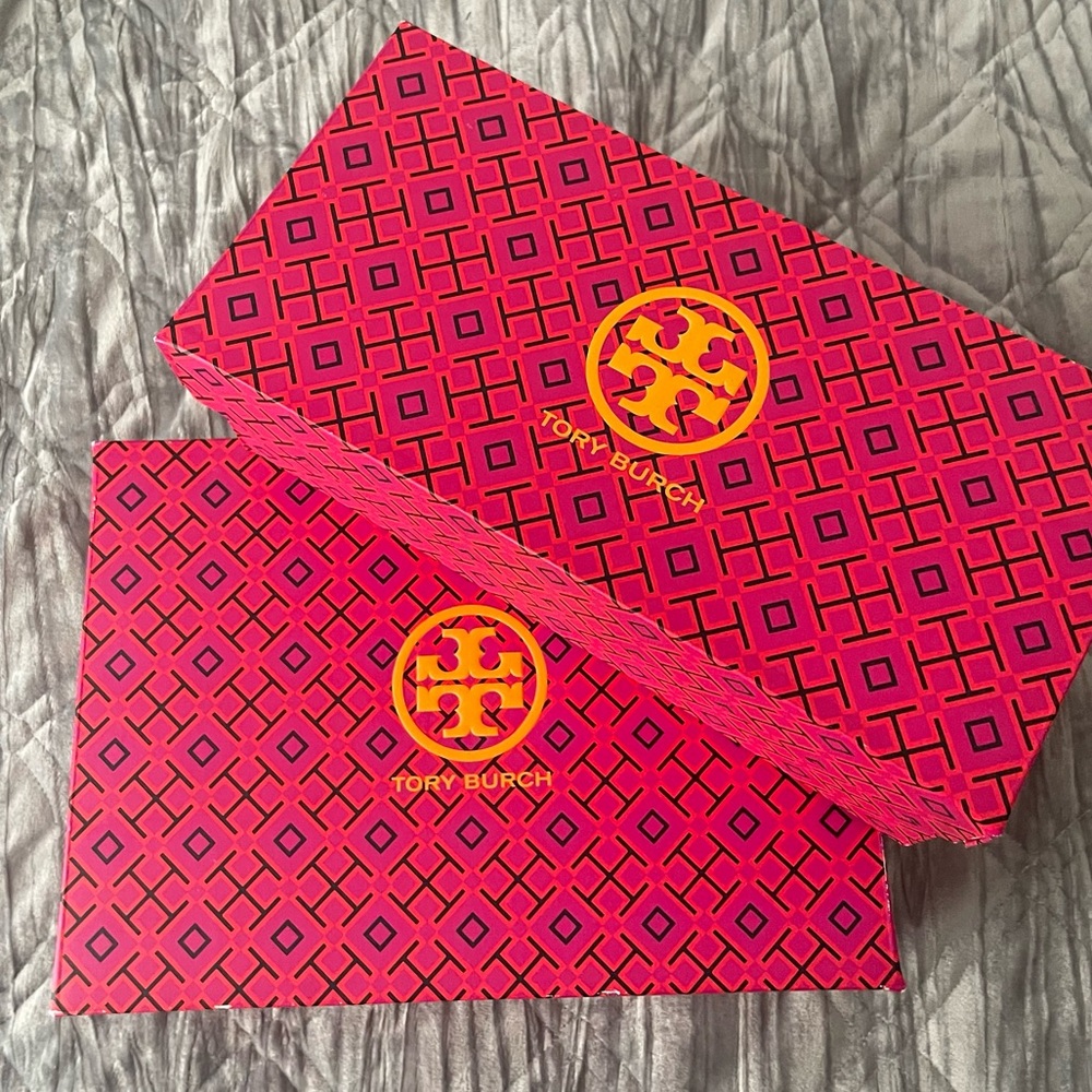 ✨ Tory Burch shoe boxes (2)